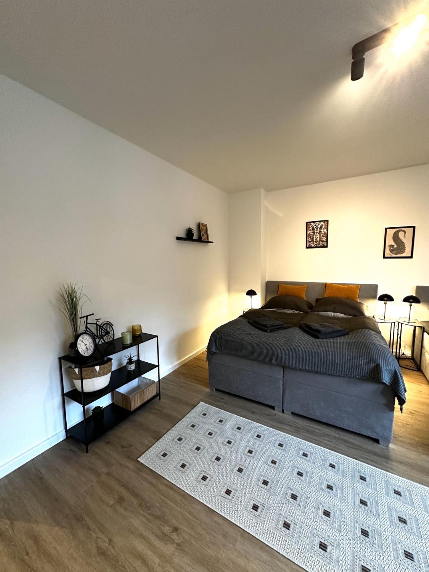 Апартаменты Rtr Essen - Fuer Bis Zu 8 Personen - Voll Ausgestattet - Zentral Limbecker Platz - Messe - Uniklinikum - Smart Tv - Modern Экстерьер фото